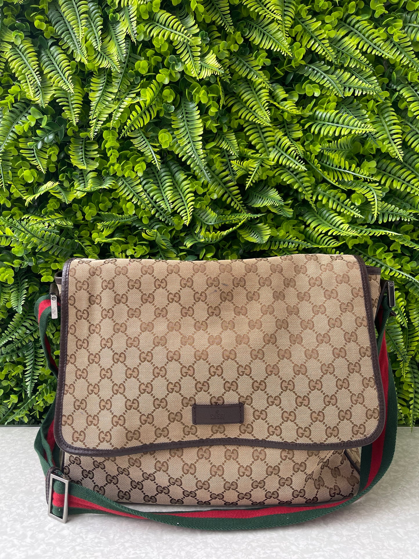 Gucci messenger Monogram Bege