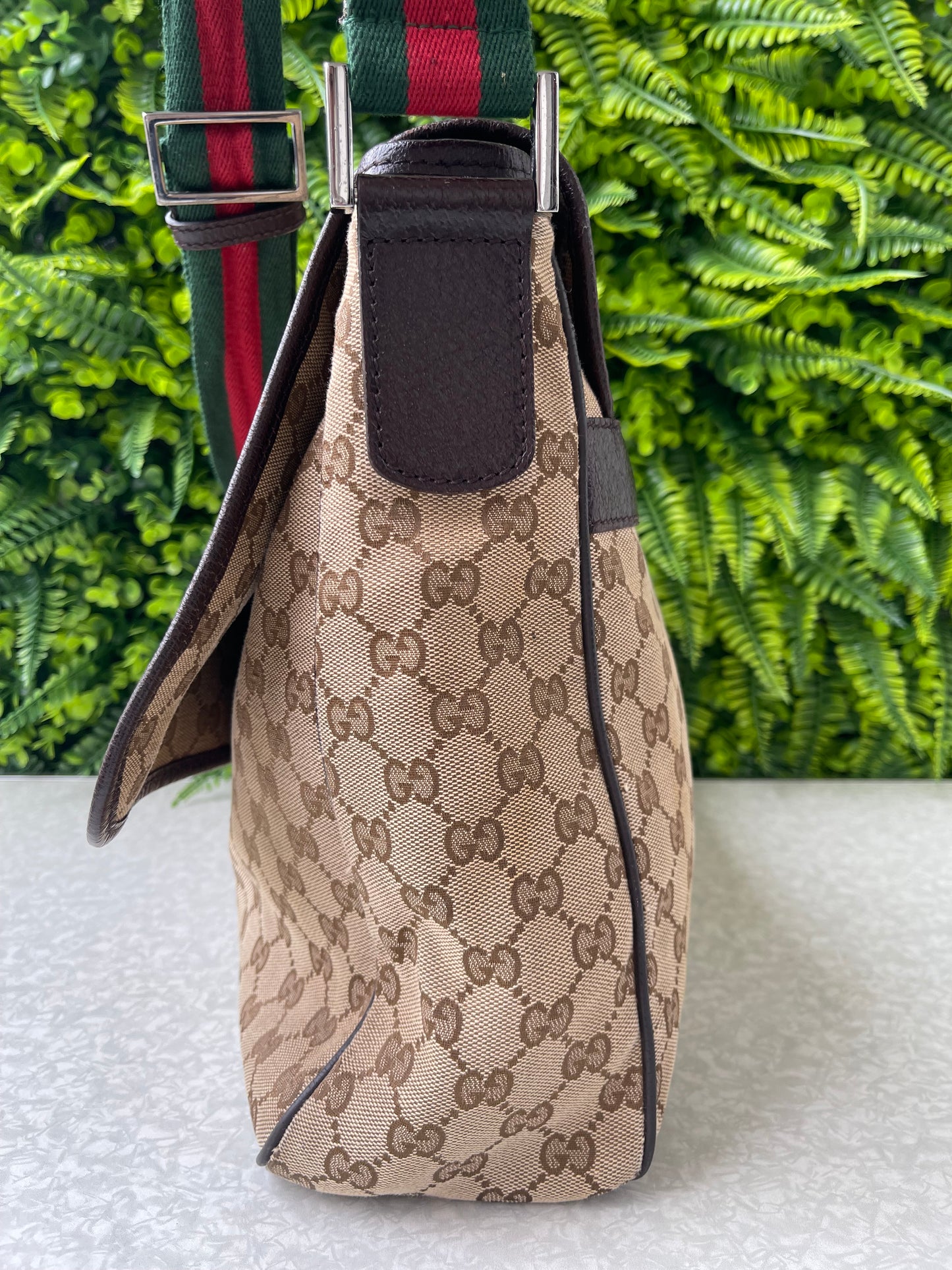 Gucci messenger Monogram Bege