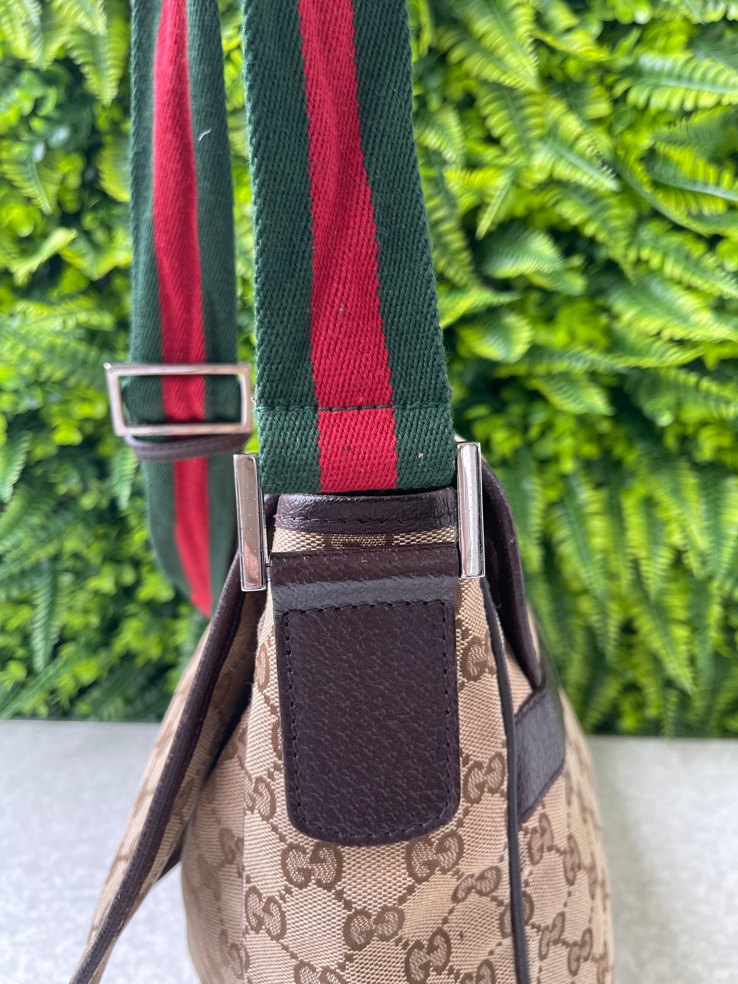 Gucci messenger Monogram Bege