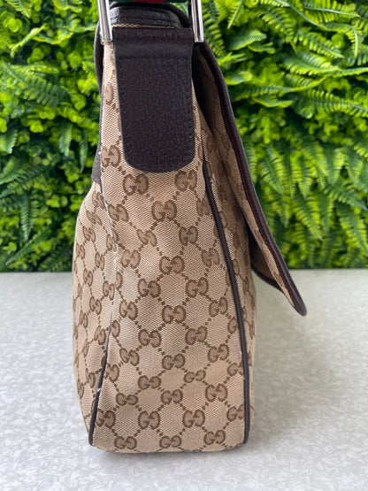 Gucci messenger Monogram Bege
