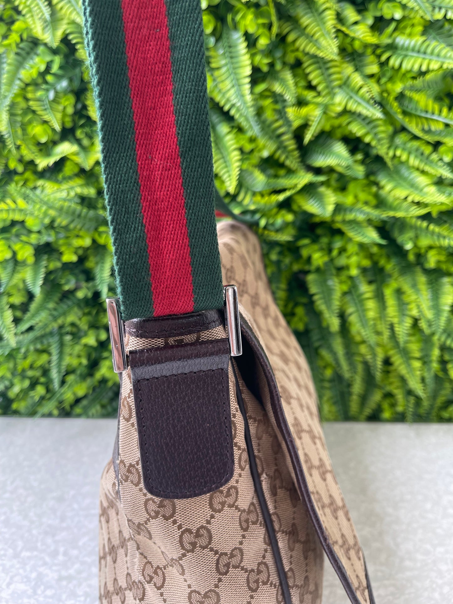Gucci messenger Monogram Bege