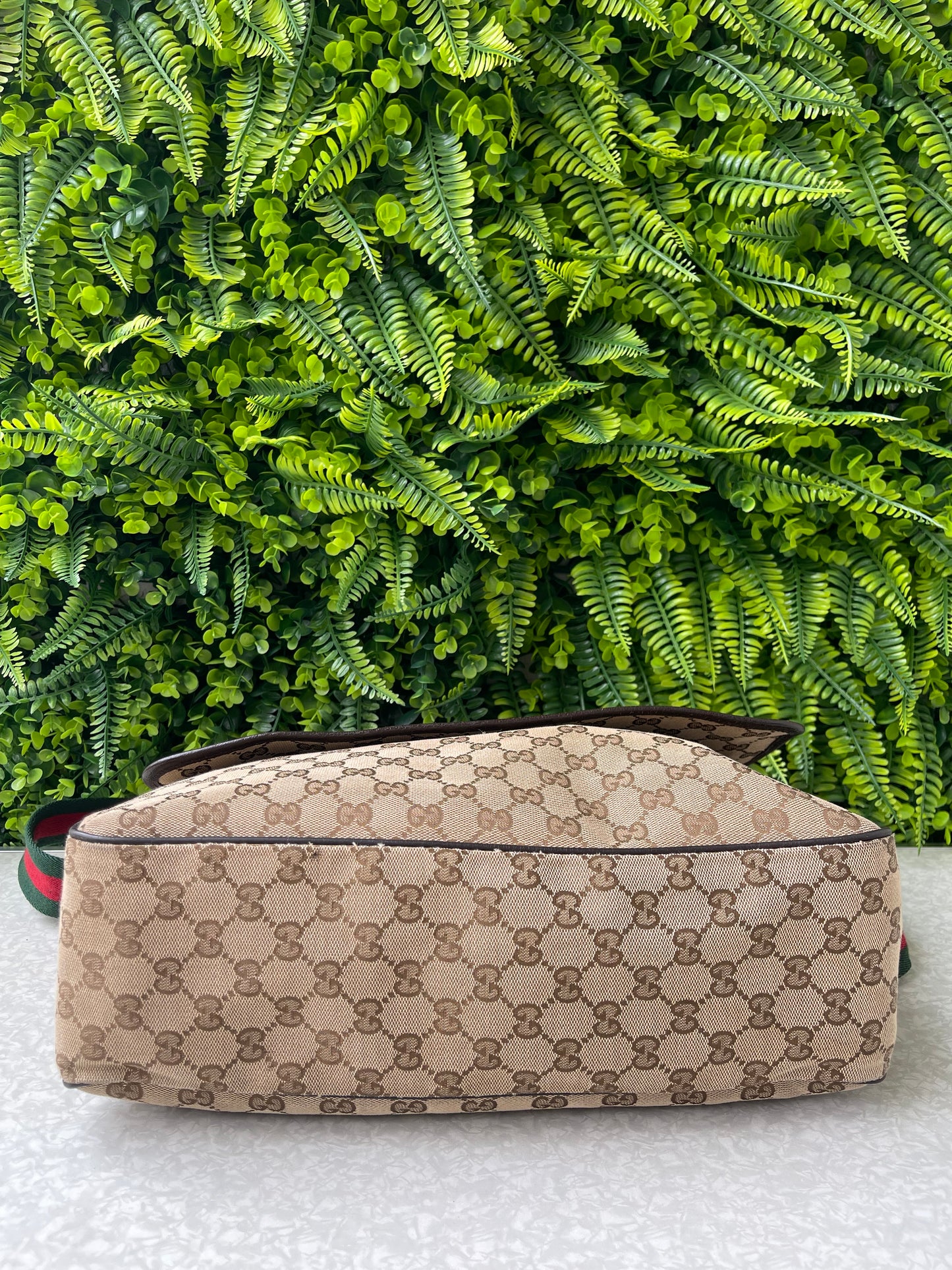 Gucci messenger Monogram Bege