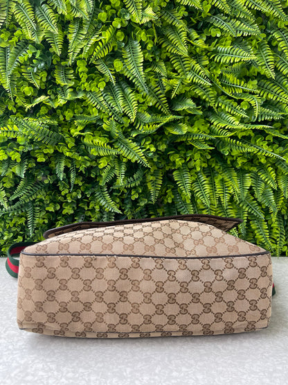 Gucci messenger Monogram Bege