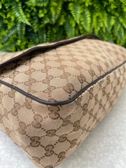 Gucci messenger Monogram Bege