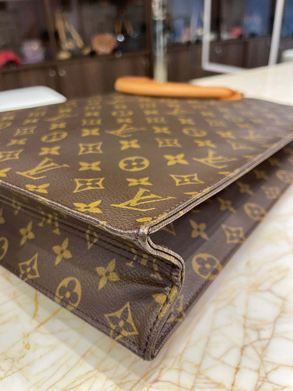 Louis Vuitton Sac Plat Monogram