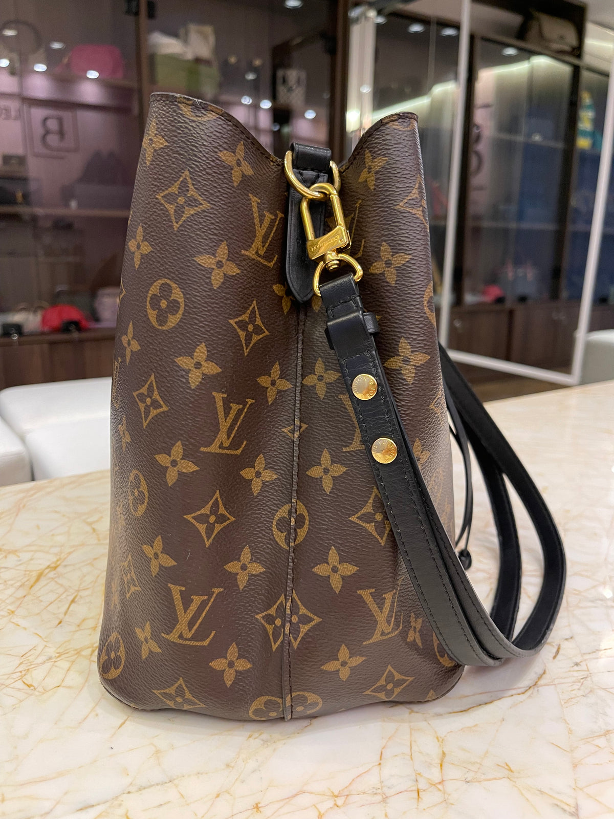 Louis Vuitton NéoNoé MM Monogram