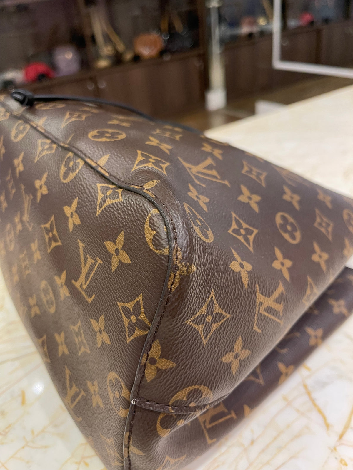 Louis Vuitton NéoNoé MM Monogram
