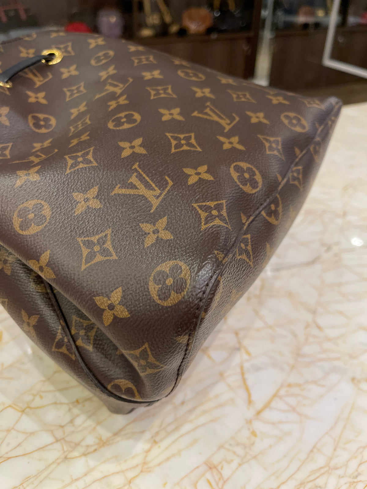 Louis Vuitton NéoNoé MM Monogram