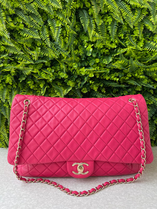 Chanel XXL Travel Classic Single Flap Rosa