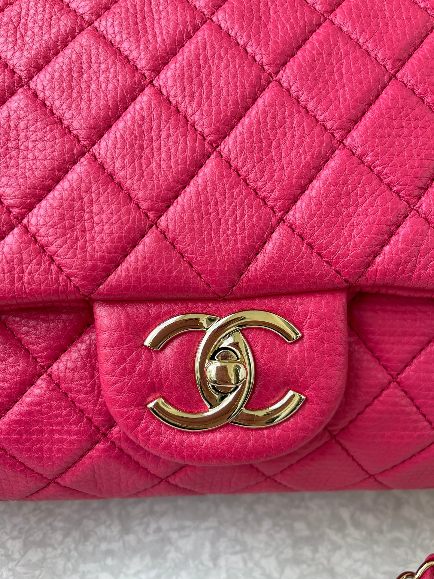 Chanel XXL Travel Classic Single Flap Rosa
