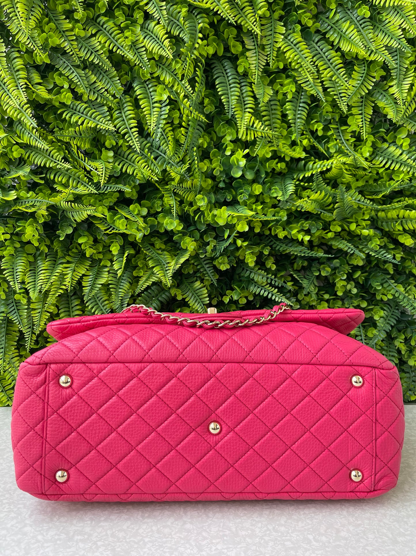 Chanel XXL Travel Classic Single Flap Rosa