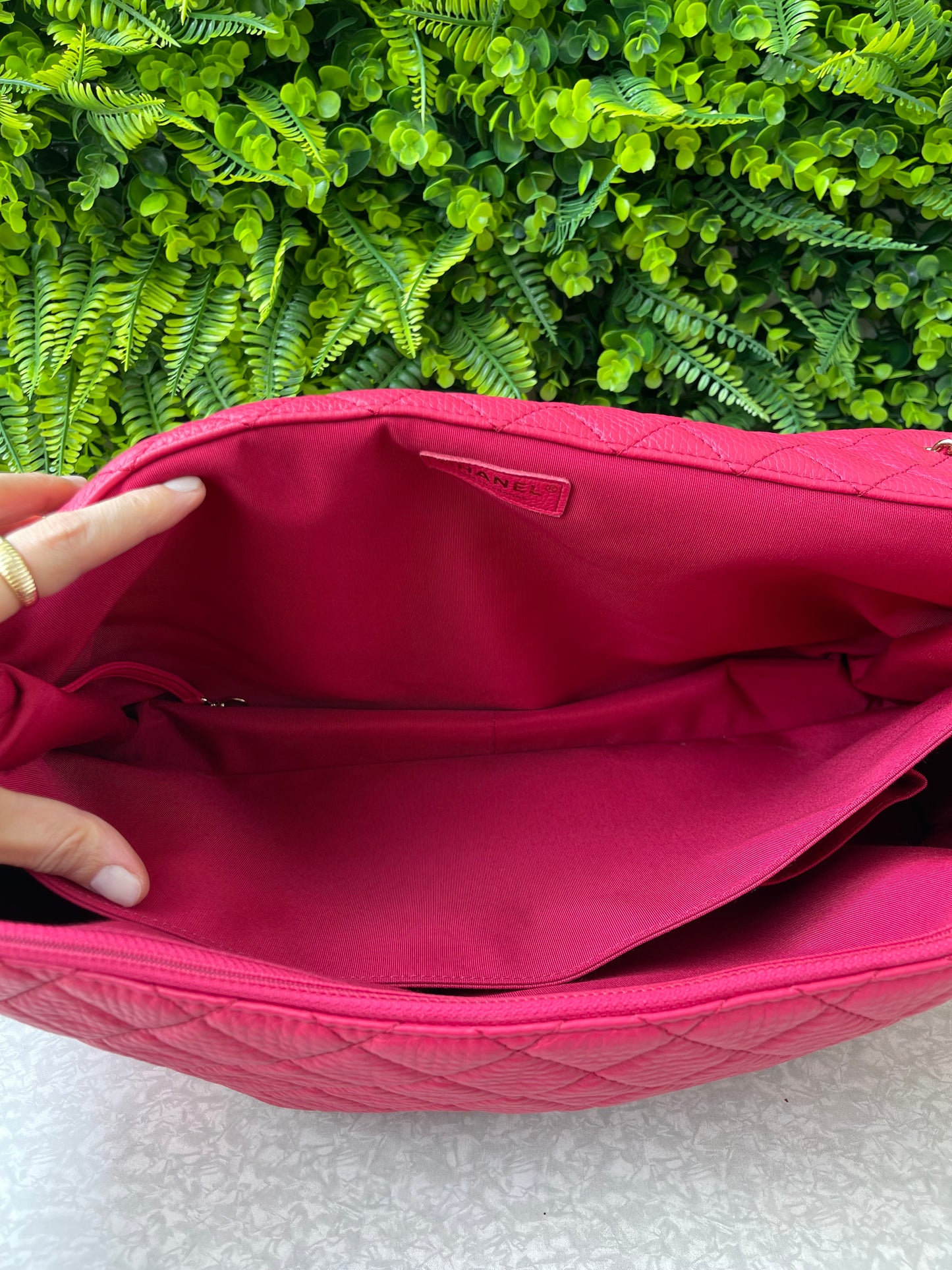 Chanel XXL Travel Classic Single Flap Rosa