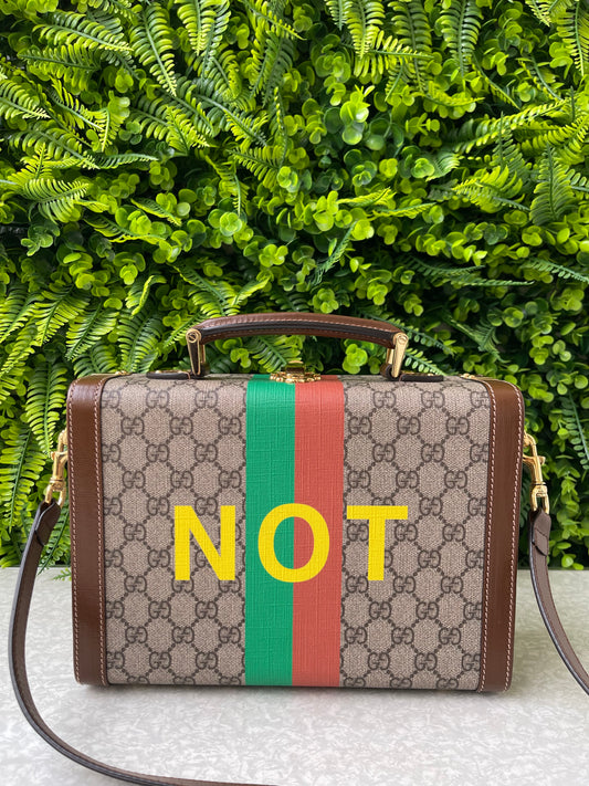 Gucci GG Supreme Fake/Not Suitcase
