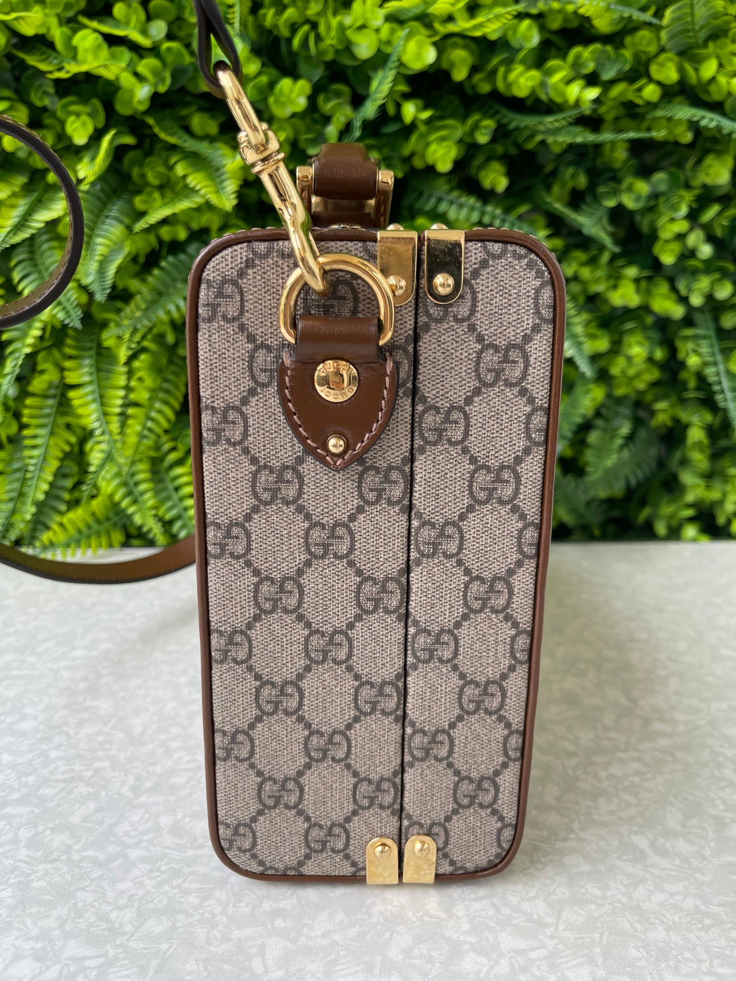 Gucci GG Supreme Fake/Not Suitcase