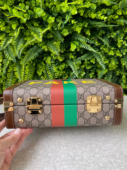 Gucci GG Supreme Fake/Not Suitcase