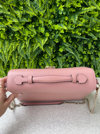 Gucci Interlocking G em Couro Rosa