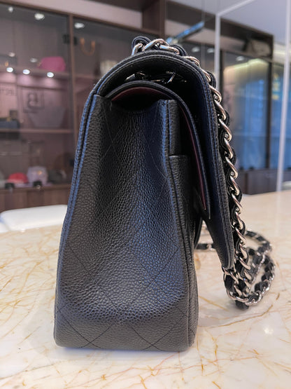 Chanel Classic Double Flap Couro Caviar Jumbo