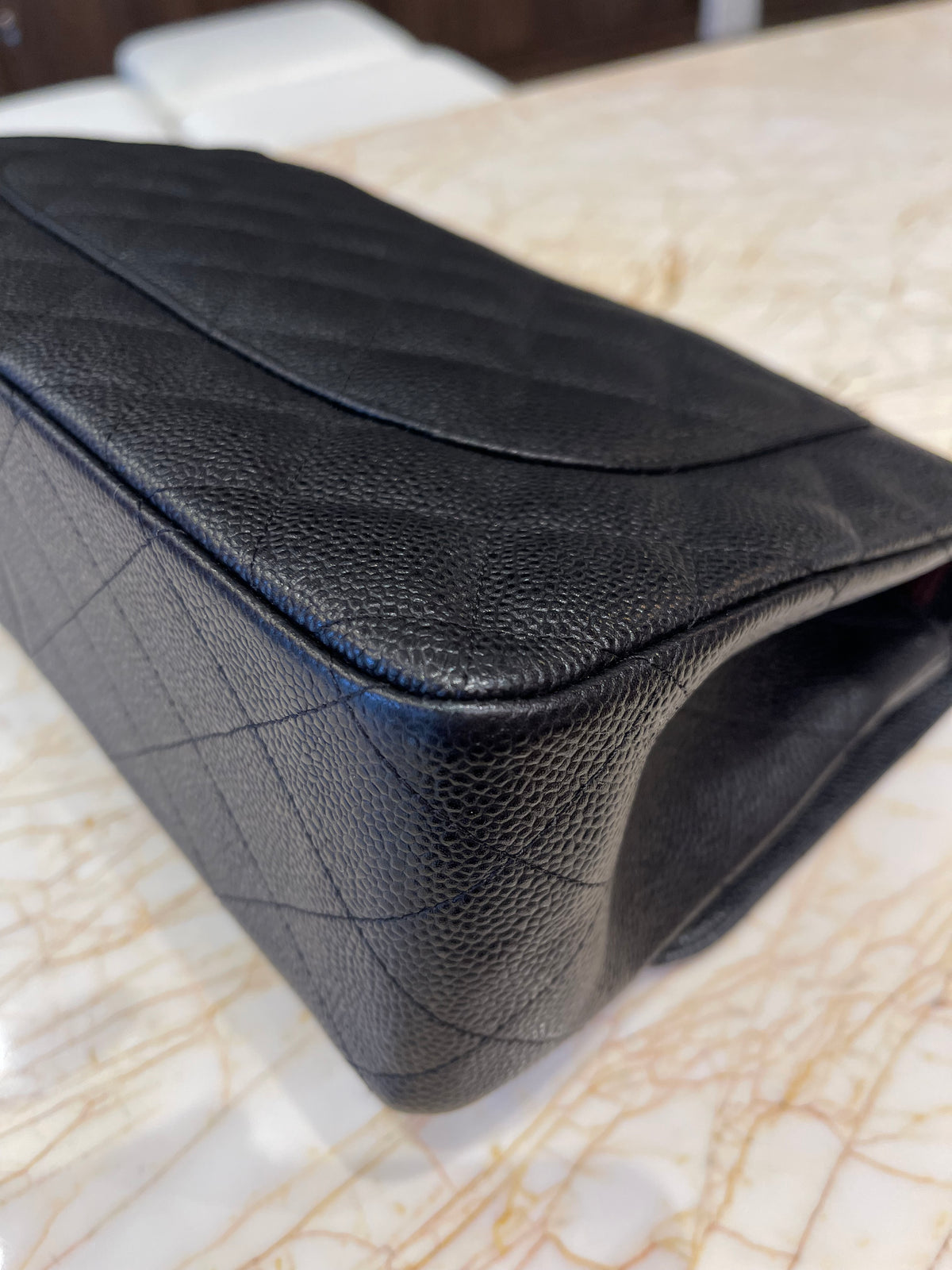 Chanel Classic Double Flap Couro Caviar Jumbo