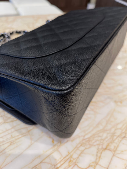 Chanel Classic Double Flap Couro Caviar Jumbo