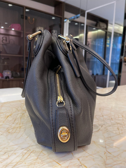 Coach Edie 31 Shoulder Bag Marrom