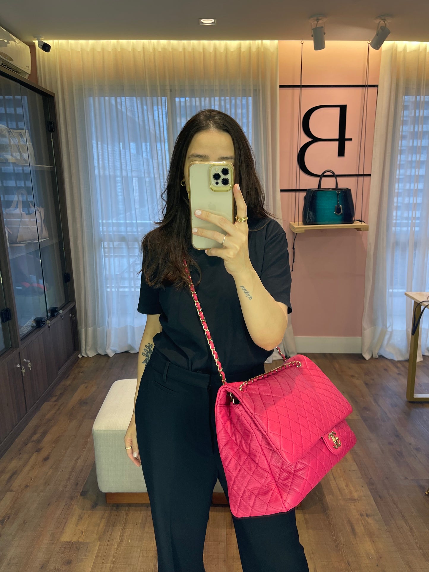 Chanel XXL Travel Classic Single Flap Rosa