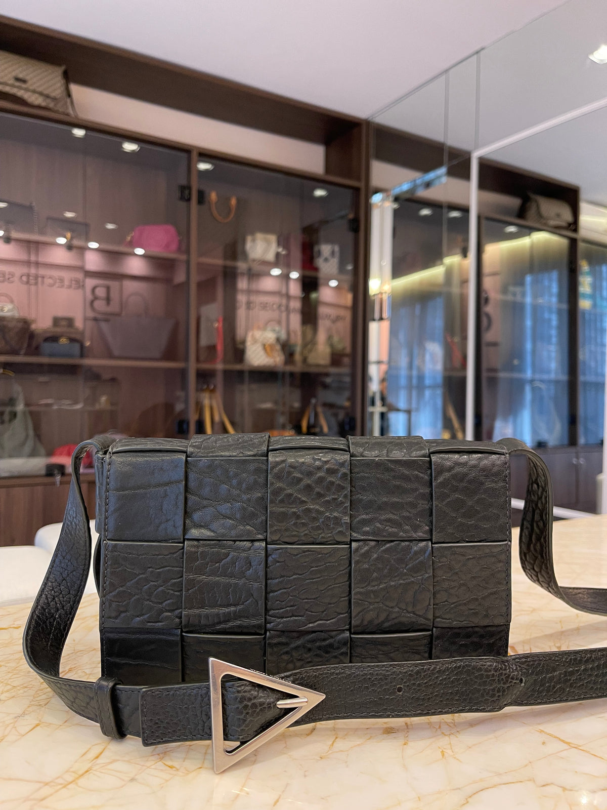 Bottega Veneta Cassette em Couro Texturizado