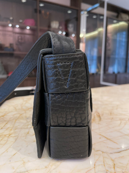 Bottega Veneta Cassette em Couro Texturizado