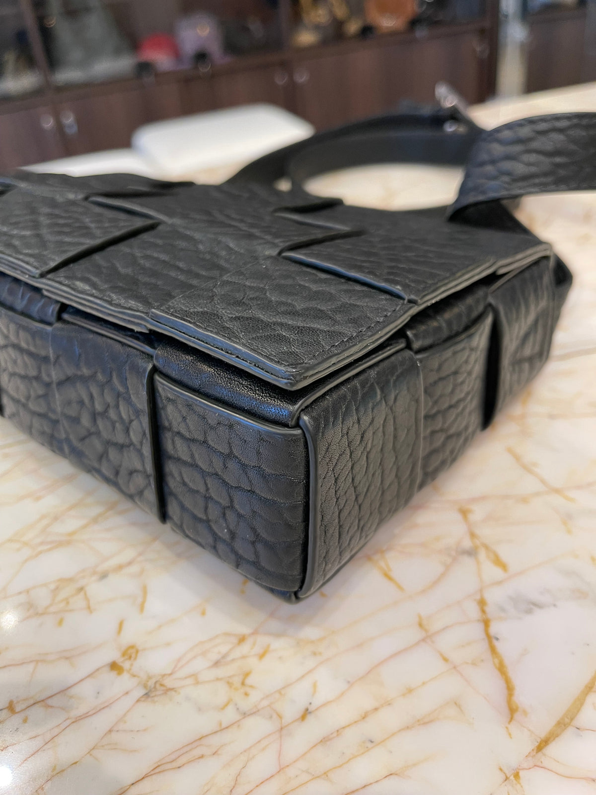 Bottega Veneta Cassette em Couro Texturizado