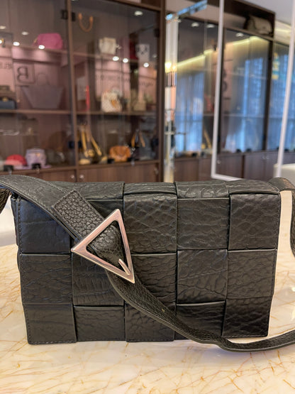 Bottega Veneta Cassette em Couro Texturizado