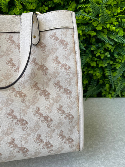 Coach Field Horse and Carriage Tote Bag