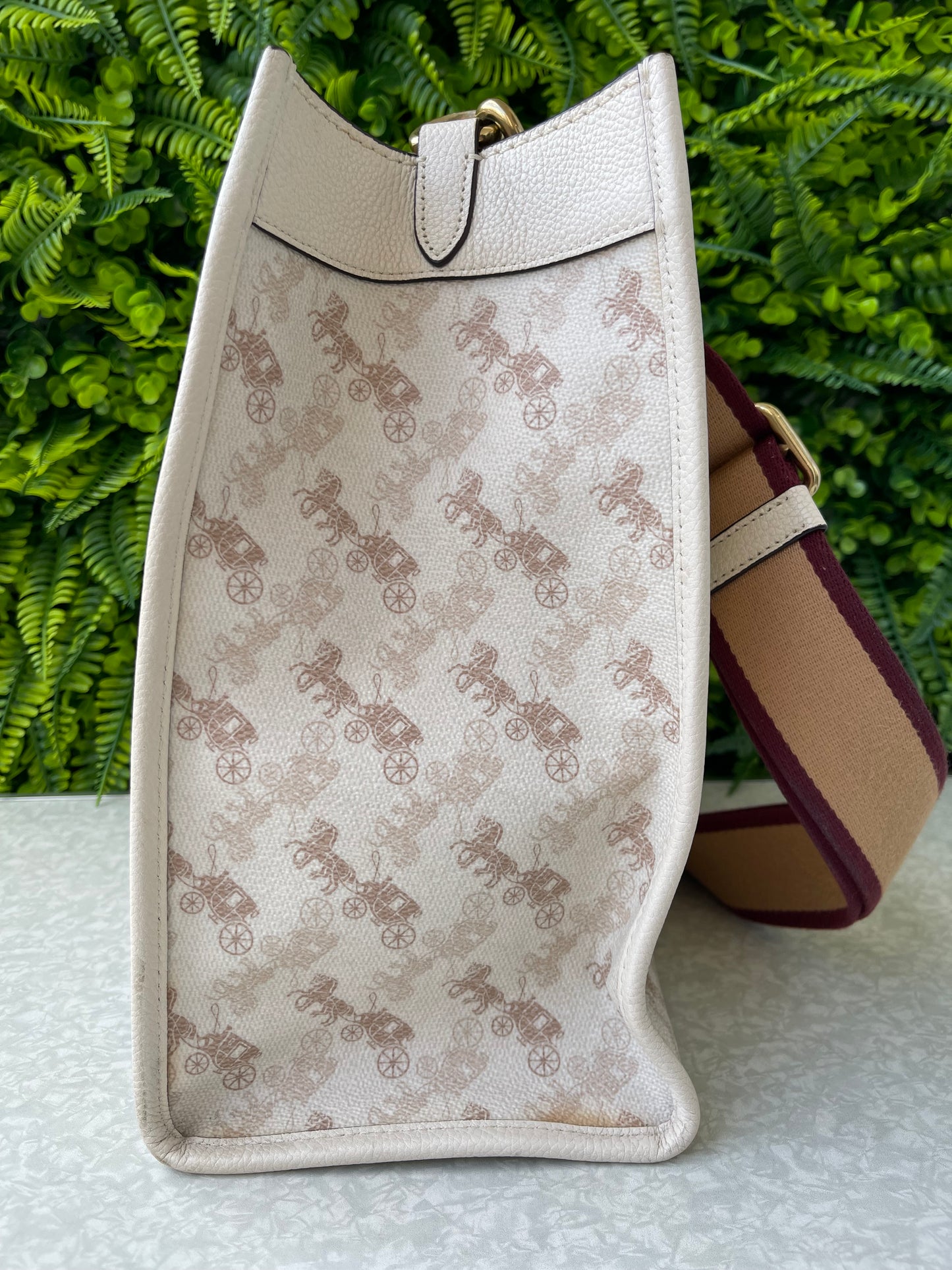 Coach Field Horse and Carriage Tote Bag