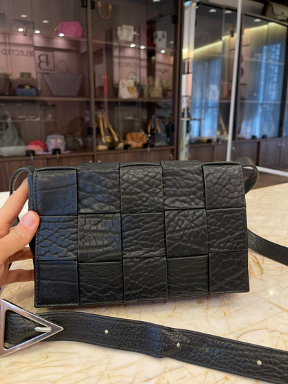 Bottega Veneta Cassette em Couro Texturizado