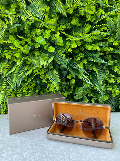 Óculos de Sol Bvlgari Round Frame
