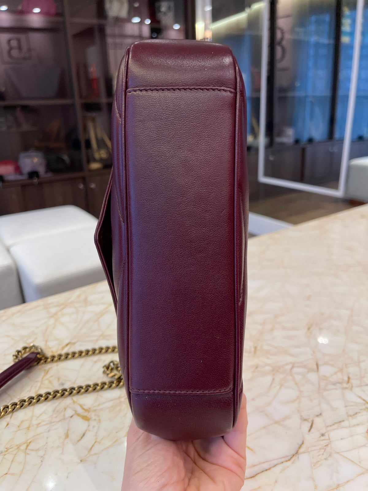Saint Laurent Loulou em Couro Matelassê Bordô