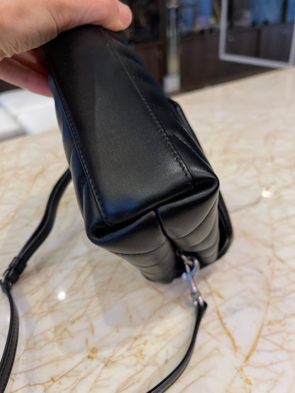 Saint Laurent Loulou Toy Preta