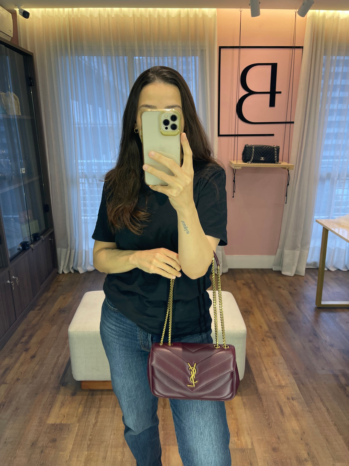 Saint Laurent Loulou em Couro Matelassê Bordô