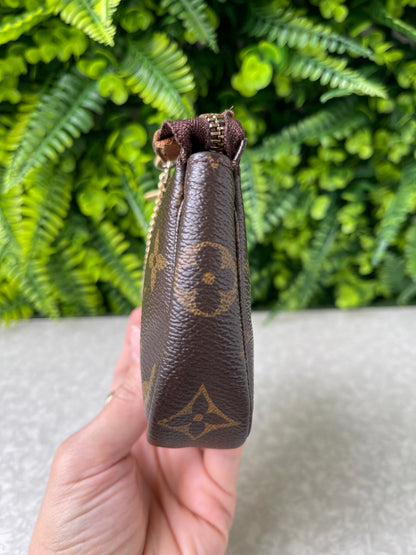 Louis Vuitton Mini Pochette Monogram