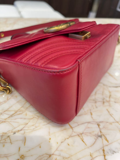 Gucci Marmont Mini Top Handle Vermelha