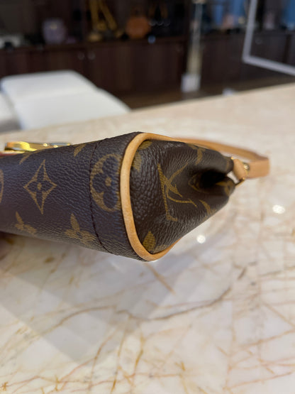 Louis Vuitton Beverly Monogram