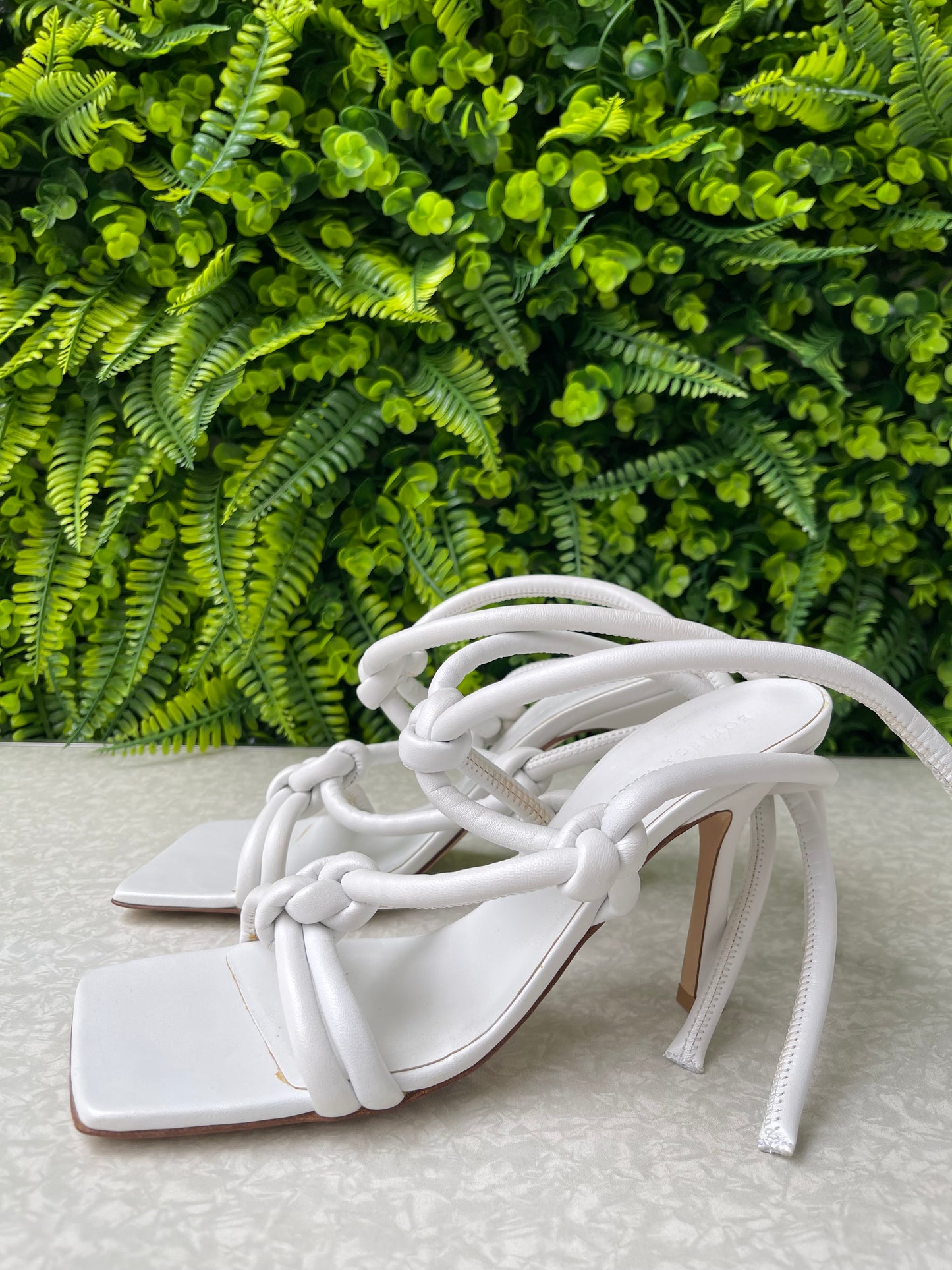 Sandália Bottega Veneta Knot Branca