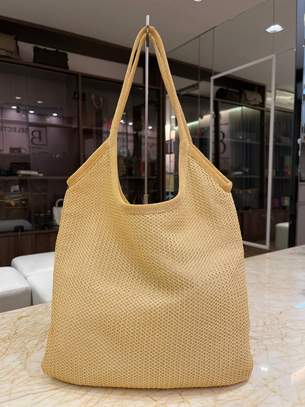 Miu Miu Ivy em Rafia Shoulder Bag