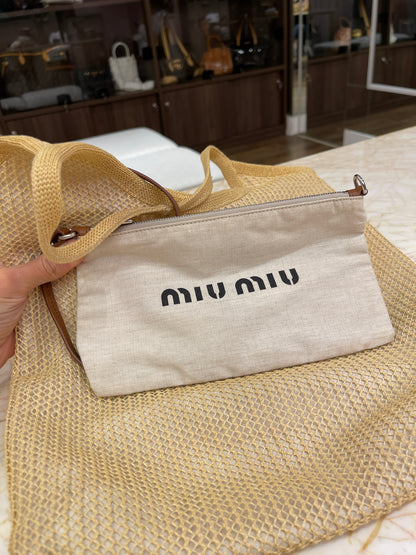 Miu Miu Ivy em Rafia Shoulder Bag
