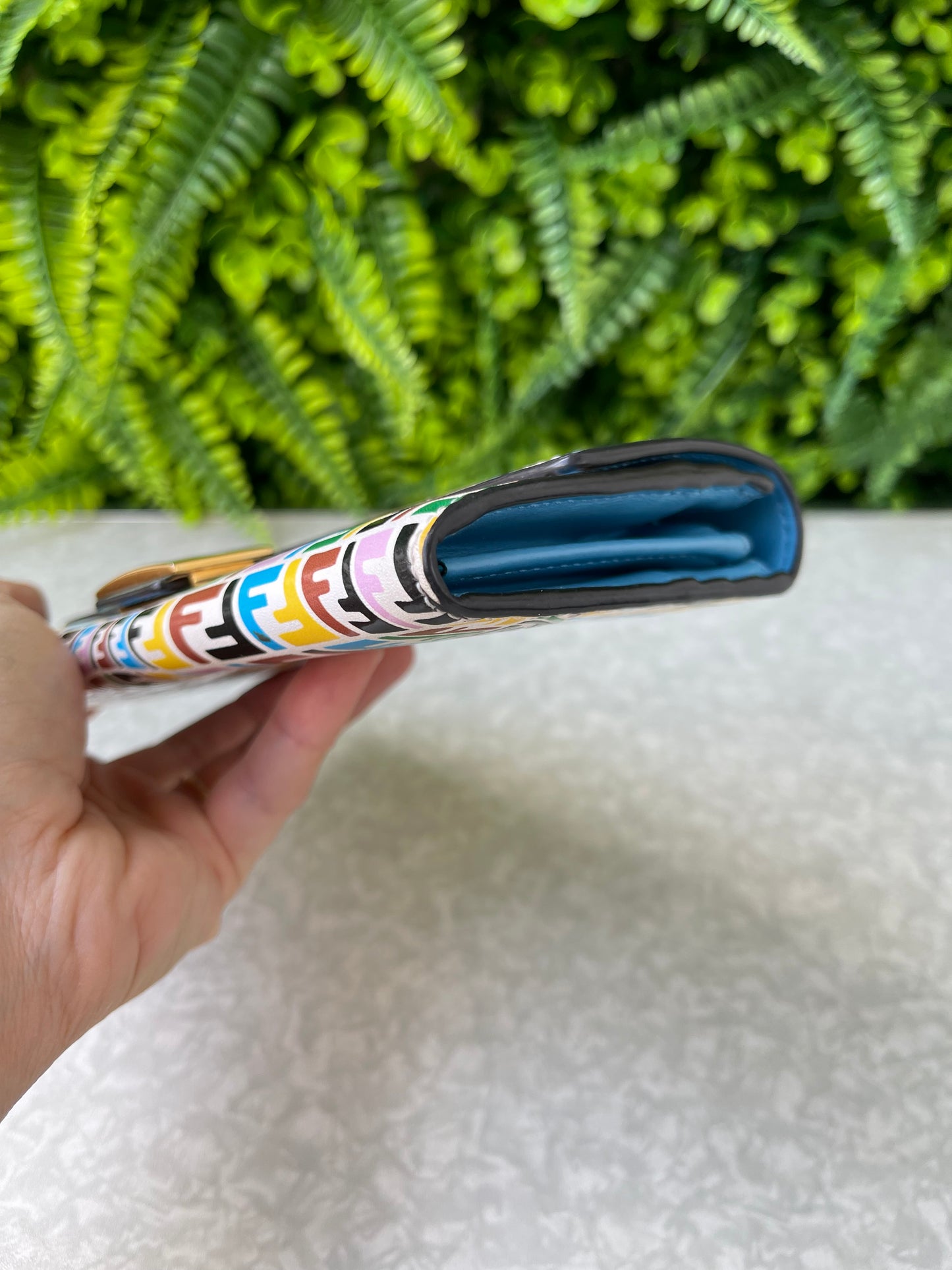 Carteira Fendi Baguette Vertigo Multicolor