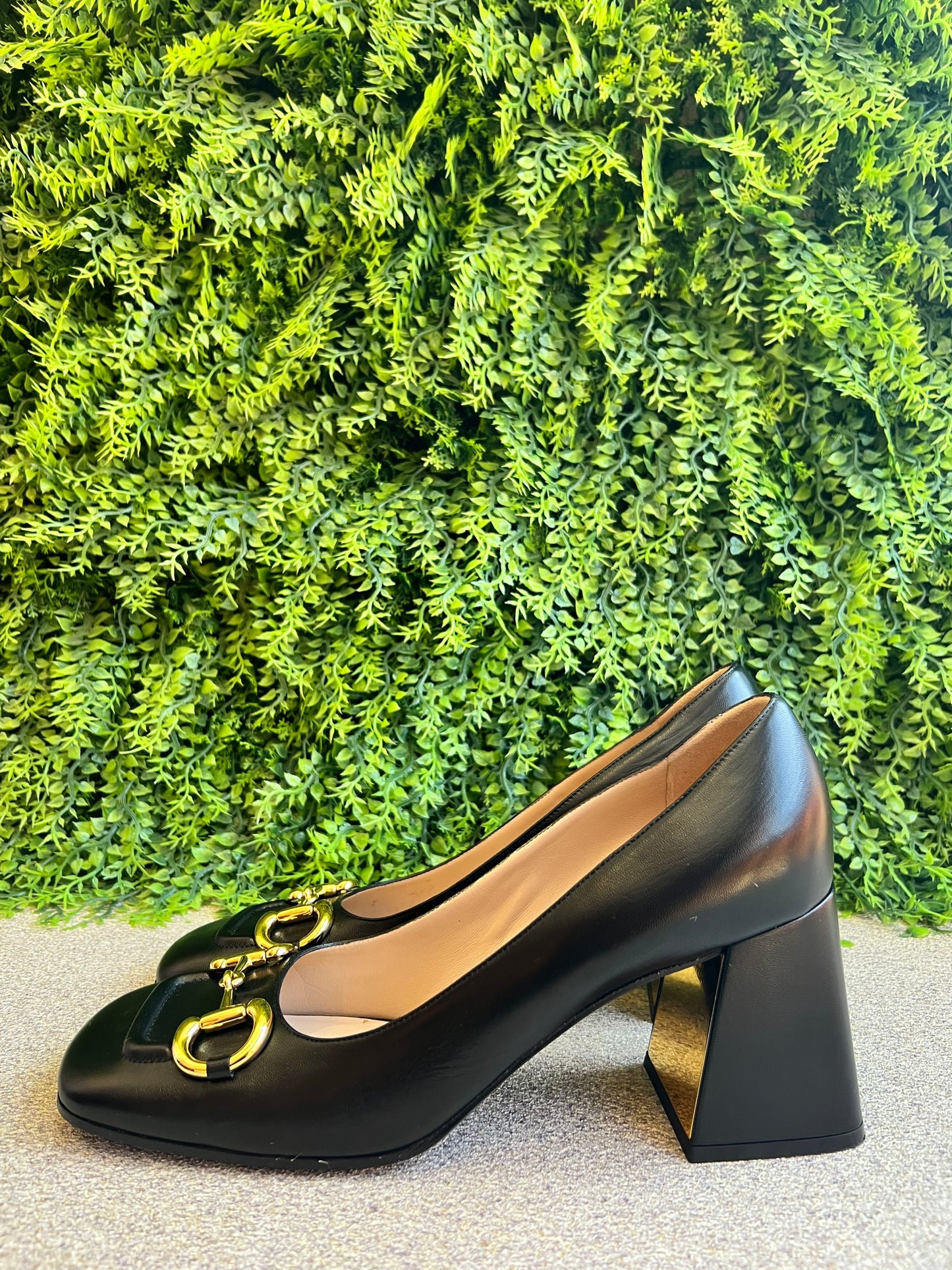 Sapato Gucci Salto Médio Horsebit Preto