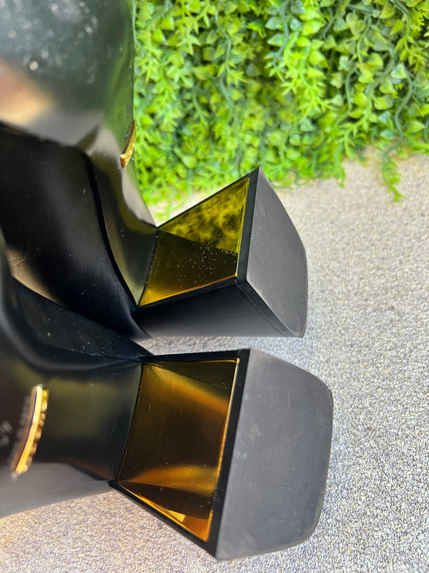 Sapato Gucci Salto Médio Horsebit Preto