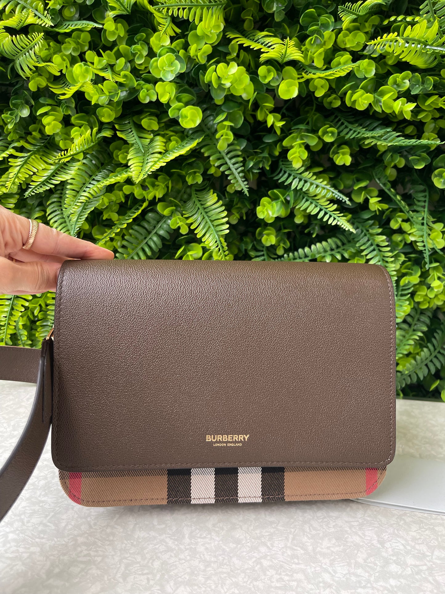 Burberry Mackford Check Marrom