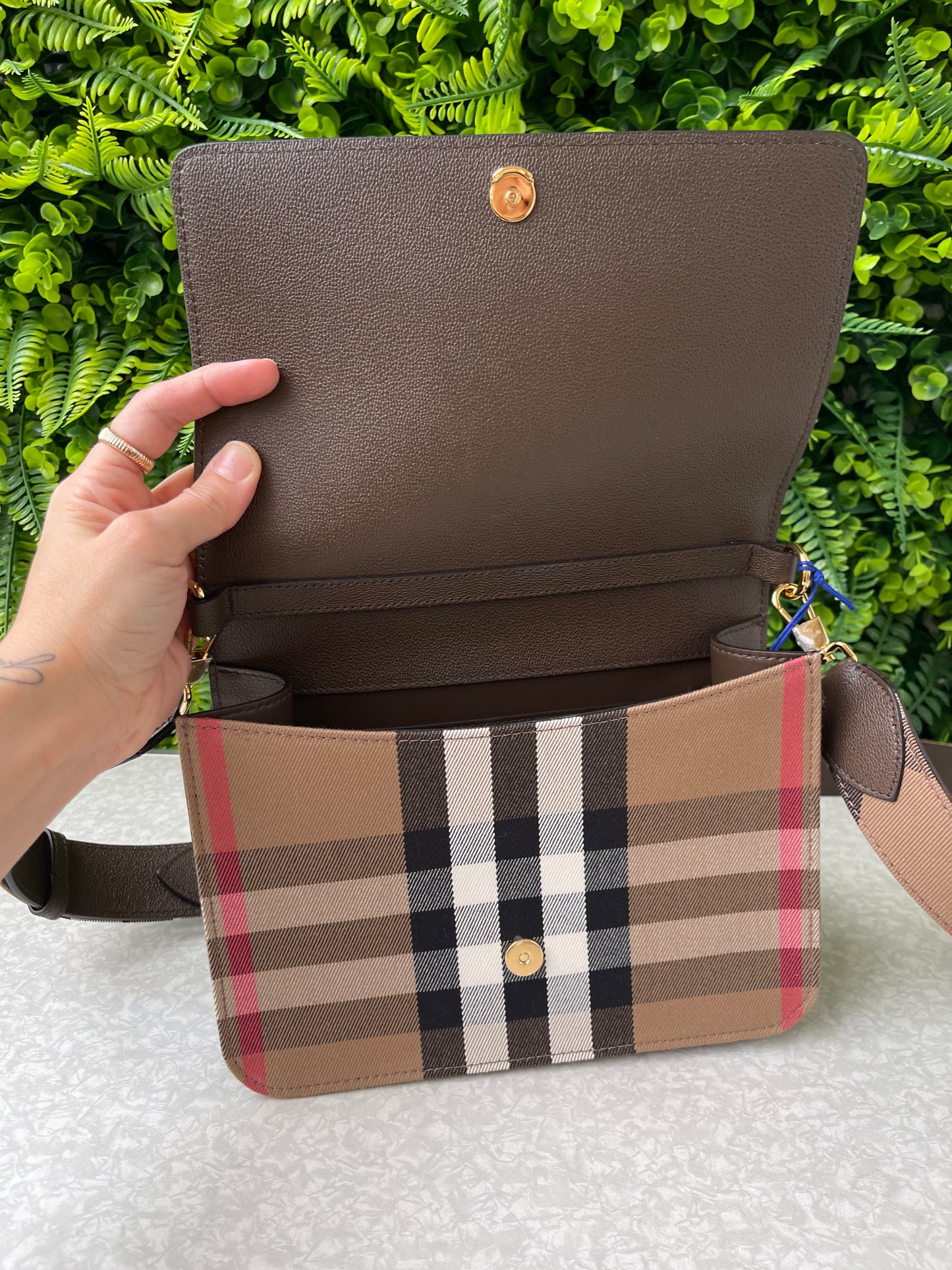 Burberry Mackford Check Marrom