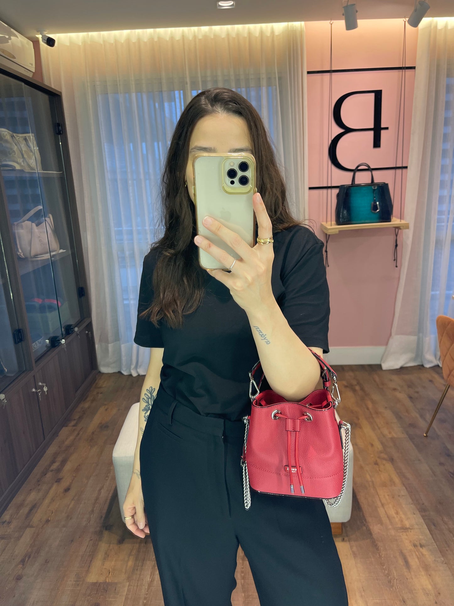 Lancel Mini Bucket em Couro Vermelho