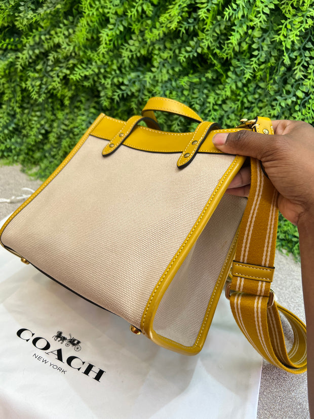 Coach Field Tote 22 Amarela