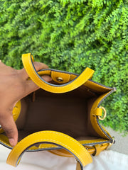 Coach Field Tote 22 Amarela